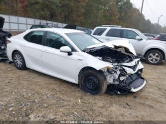 TOYOTA CAMRY HYBRID LE