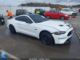 FORD MUSTANG GT