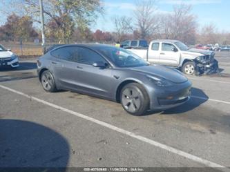 TESLA MODEL 3 REAR-WHEEL DRIVE