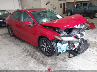 TOYOTA CAMRY HYBRID SE