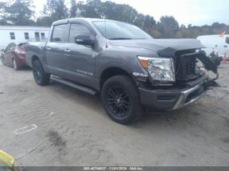 NISSAN TITAN SV 4X4