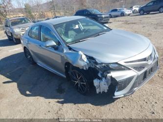 TOYOTA CAMRY SE AWD