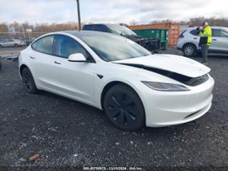 TESLA MODEL 3 REAR-WHEEL DRIVE