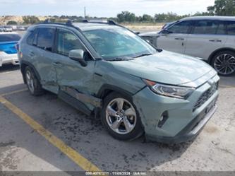 TOYOTA RAV4 HYBRID XLE PREMIUM