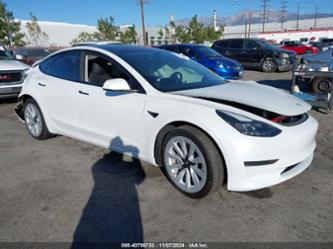 TESLA MODEL 3 REAR-WHEEL DRIVE