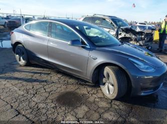 TESLA MODEL 3 LONG RANGE DUAL MOTOR ALL-WHEEL DRIVE