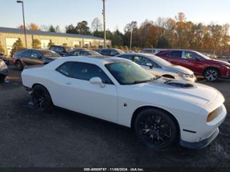 DODGE CHALLENGER 392 HEMI SCAT PACK SHAKER