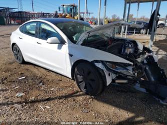 TESLA MODEL 3 REAR-WHEEL DRIVE