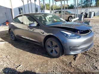 TESLA MODEL 3 REAR-WHEEL DRIVE