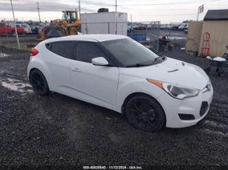 HYUNDAI VELOSTER BASE W/BLACK