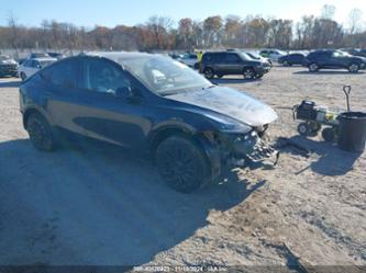 TESLA MODEL Y LONG RANGE DUAL MOTOR ALL-WHEEL DRIVE/RWD