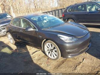 TESLA MODEL 3 LONG RANGE/PERFORMANCE