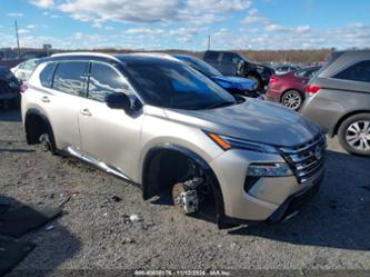 NISSAN ROGUE PLATINUM FWD