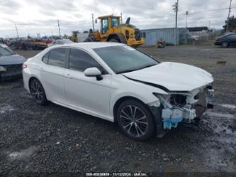 TOYOTA CAMRY SE