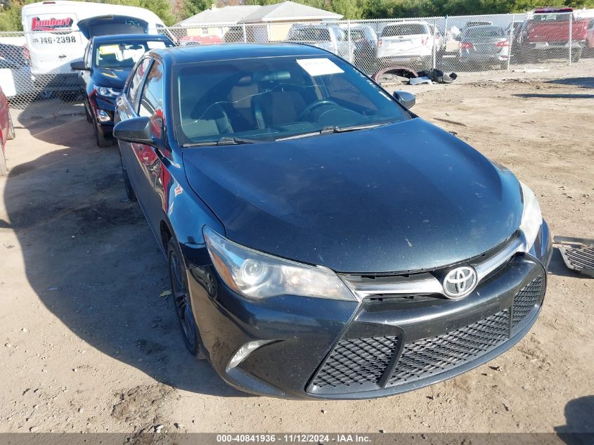 TOYOTA CAMRY SE