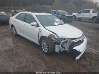 TOYOTA CAMRY HYBRID XLE