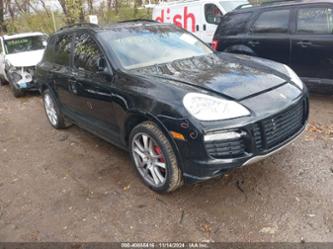 PORSCHE CAYENNE GTS