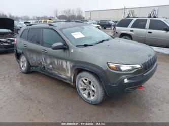 JEEP CHEROKEE TRAILHAWK 4X4