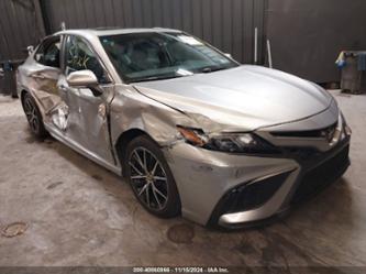 TOYOTA CAMRY SE AWD