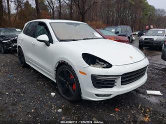 PORSCHE CAYENNE GTS