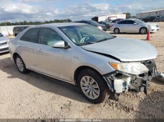 TOYOTA CAMRY HYBRID LE