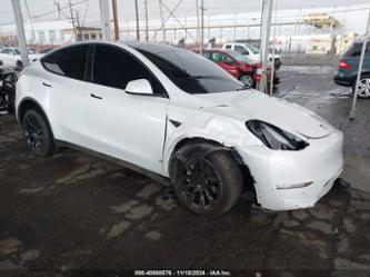 TESLA MODEL Y LONG RANGE DUAL MOTOR ALL-WHEEL DRIVE/RWD