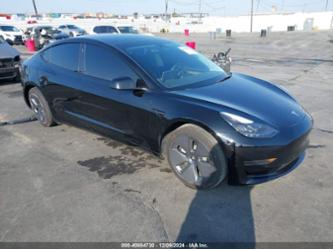 TESLA MODEL 3 REAR-WHEEL DRIVE