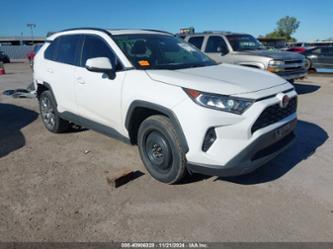 TOYOTA RAV4 XLE PREMIUM