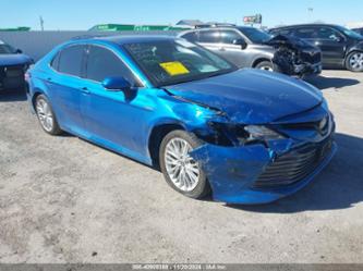 TOYOTA CAMRY HYBRID XLE