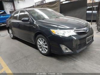 TOYOTA CAMRY HYBRID XLE