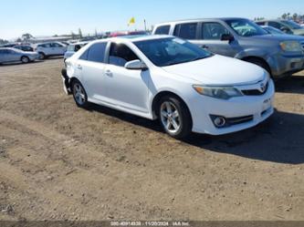 TOYOTA CAMRY SE