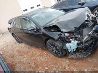 TOYOTA CAMRY HYBRID SE HYBRID