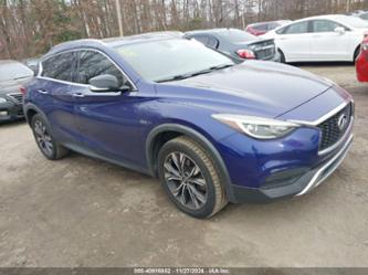 INFINITI QX30 LUXURY