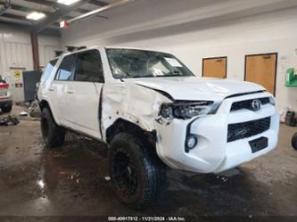 TOYOTA 4RUNNER SR5