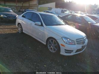 MERCEDES-BENZ C-CLASS LUXURY 4MATIC/SPORT 4MATIC