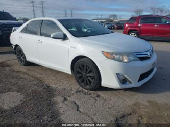 TOYOTA CAMRY HYBRID XLE