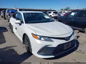 TOYOTA CAMRY XLE