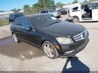 MERCEDES-BENZ C-CLASS LUXURY/SPORT