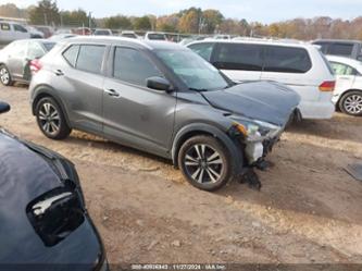 NISSAN KICKS SV