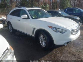 INFINITI QX70