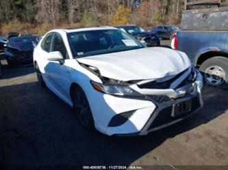 TOYOTA CAMRY HYBRID SE HYBRID