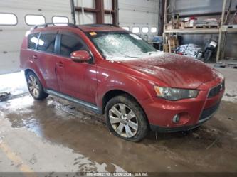 MITSUBISHI OUTLANDER SE