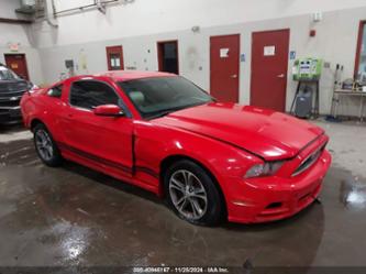 FORD MUSTANG V6 PREMIUM