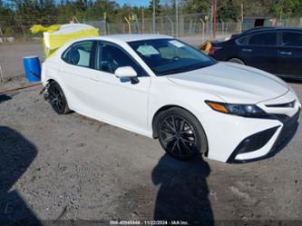 TOYOTA CAMRY HYBRID SE HYBRID