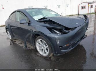 TESLA MODEL Y LONG RANGE DUAL MOTOR ALL-WHEEL DRIVE