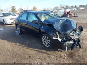 TOYOTA CAMRY HYBRID XLE