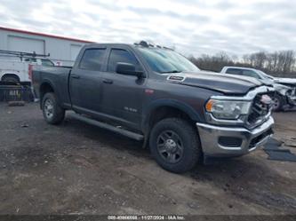 RAM 2500 TRADESMAN 4X4 6 4 BOX