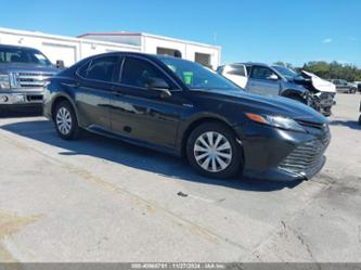 TOYOTA CAMRY HYBRID LE