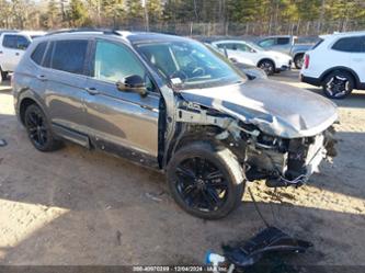 VOLKSWAGEN TIGUAN 2.0T SE R-LINE BLACK