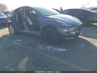 TESLA MODEL Y LONG RANGE DUAL MOTOR ALL-WHEEL DRIVE